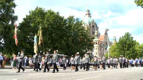http://www.ron-paulik.de/images/news2015/Hannover-feiert-den-weltgroessten-Schuetzenausmarsch2015